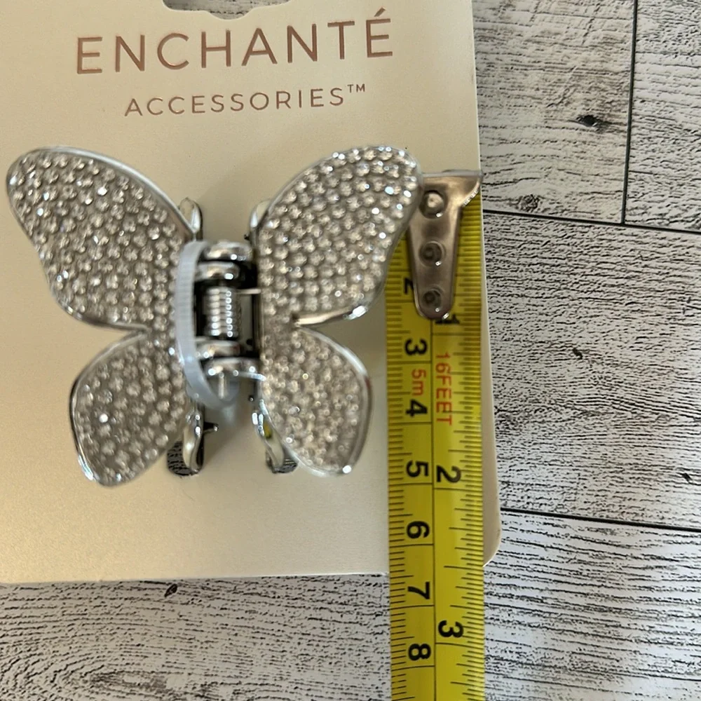 🌵 3/$15 Butterfly silver rhinestone hair clip claw ( see description)